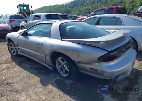 2000 Pontiac Firebird Trans Am from USA, damaged, VIN 2G2FV22G9Y2156103